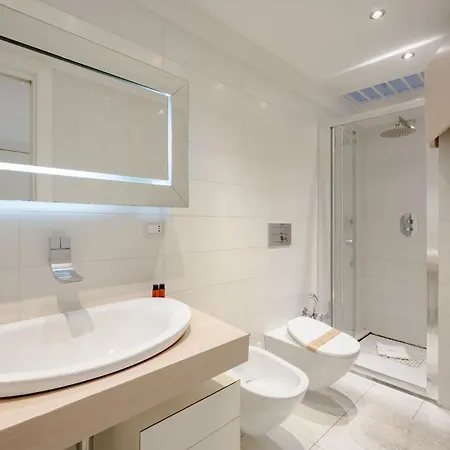 Lemon Tree House 巴里